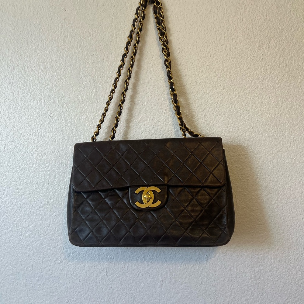 Additional Pictures Authentic Xl Jumbo Chanel Brown Quilted leather purse